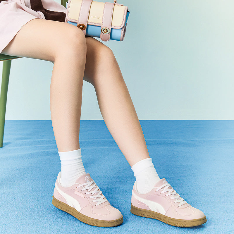 [Christy Shoes] BOSTANTEN Sepatu Kets Ringan dan Nyaman – Desain Kasual Anti Selip Warna Krem & Hitam